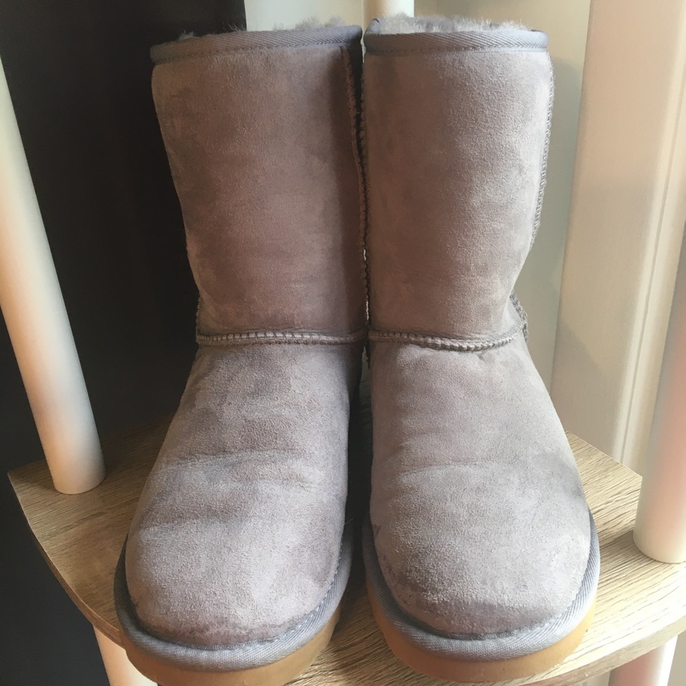 🟢BOGO FREE🟢 UGG boots🟢 - Picture 1 of 14